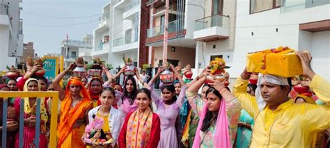 Shrimad Bhagwat Katha Begins After Kalash Yatra धर्म समाज संस्था