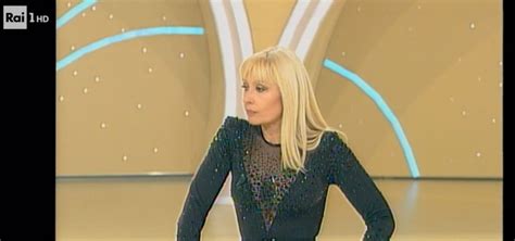 LA NOSTRA RAFFAELLA RAI 1 Ospiti E Diretta Aveva Un Istinto Materno