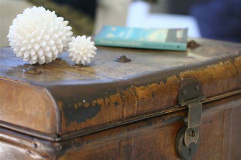 Lilyfield Life: Vintage Trunk Coffee Table