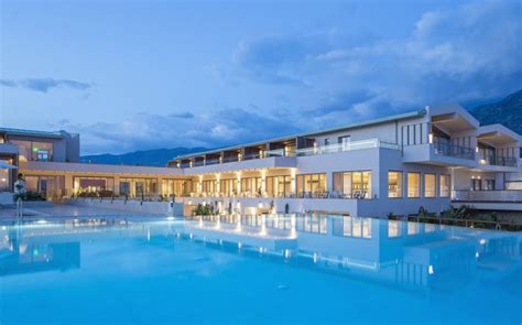 Kalamata Greece Hotels : Holidays, Tours, Trips, Voyages, Hotels, Accommodation