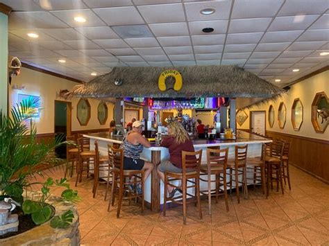 FISH TALES OF HOMOSASSA - Restaurant Reviews, Photos & Phone Number ...