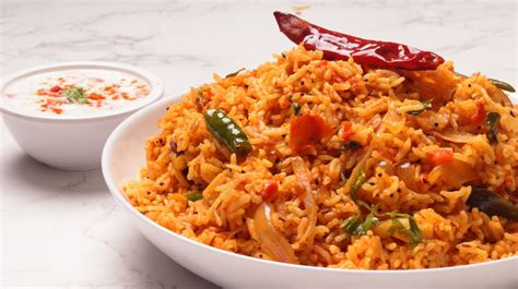 Quick And Easy Tomato Rice Recipe For Lunch And Tiffin Box