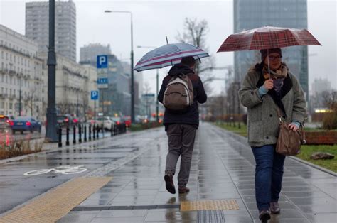 Prognoza Pogody W Poniedzia Ek Deszczowo I Pochmurno W Ca Ym Kraju