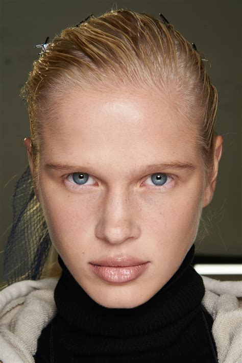 Acne Studios Spring 2021 Fashion Show Backstage Beauty | The Impression