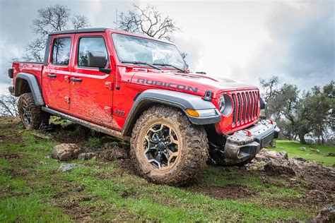 Jeep Gladiator Pickup Truck Review First Drive Impressions Gearjunkie