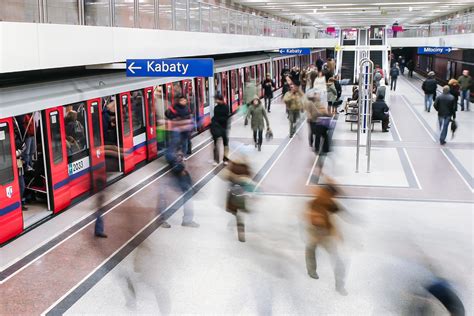 To już pewne Do I linii metra dobudują stacje Plac Konstytucji i Muranów