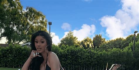 Omg Cardi B Aumenta La Temperatura Con Sus Nuevas Fotos En Bikini KIHI Estilos