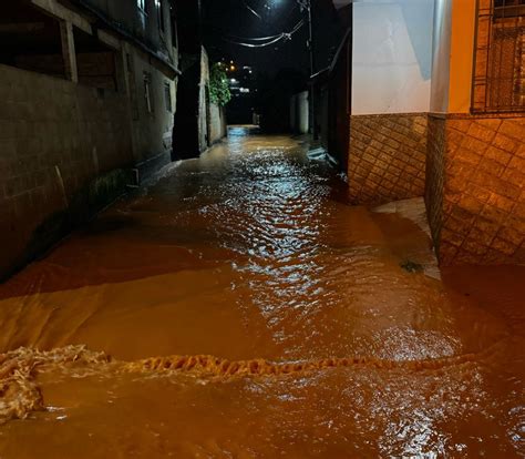 Portal Capara Temporal Reduto Sofre Inunda Es E Queda De Barrancos