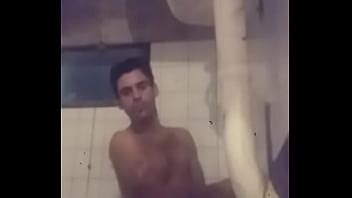 Se Pajea Cuando Su Mujer No Est Y Manda Su Video Por Whatsapp Xvideos