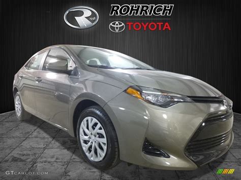 2017 Falcon Gray Metallic Toyota Corolla Le 119883949