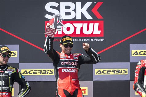 Mondiale Superbike In Portogallo Quindicesima Vittoria In Questa