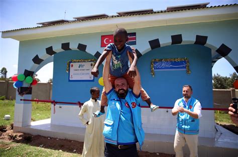 Türkiyes Diyanet Foundation Opens Water Well In Rural Kenya Town Daily Sabah