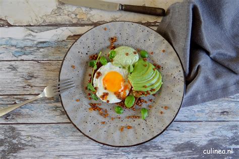 Gebakken Ei Op Toast Met Groene Tahinisaus 2 Copy Culinea Nl