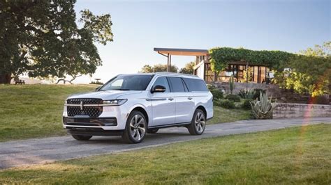 All New Lincoln Navigator Lincoln Media Center