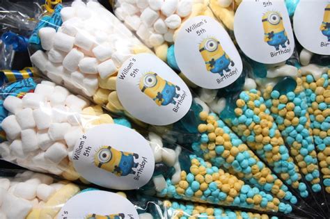 Minions Pre Filled Goody Cones Bags Birthday Sweets Party Personalised