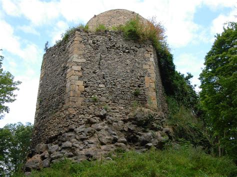 wlen castle ancient  medieval architecture