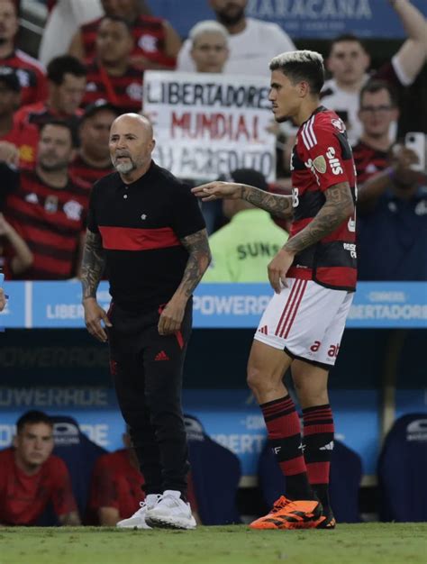 Problemas Do Elenco Sampaoli Duelo Entra Gabigol X Braz