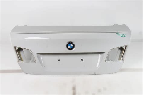 BMW F10 Klapa bagażnika tylna tył Alpinweiss A300 13656676218