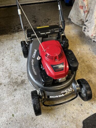 Honda HRH 536 HX 4 Stroke 21 Hydrostatic Self Propelled Rotary