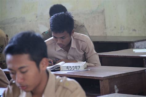 Kitab Kuning Budaya Pesantren Yang Tidak Boleh Hilang