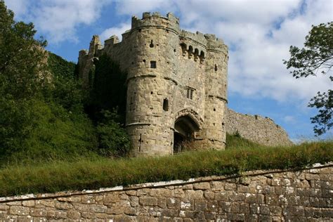 Carisbrooke Castle – VitalCute