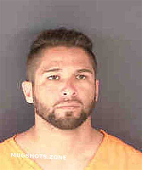 ESQUIVEL MARIO ALBERTO JR 03 20 2024 Sarasota County Mugshots Zone