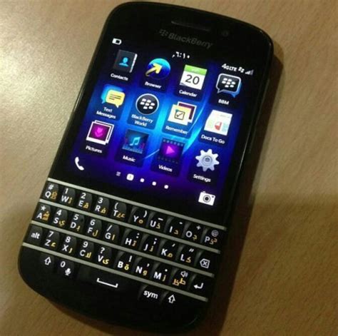 BlackBerry Q10 with Arabic Keyboard First Look | Blackberry q10, Arabic ...