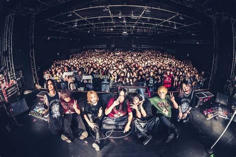 Dezert×mucc、真剣勝負で臨む対戦ゲームのようなツーマンライブ公式レポートが到着 Spice エンタメ特化型情報メディア スパイス