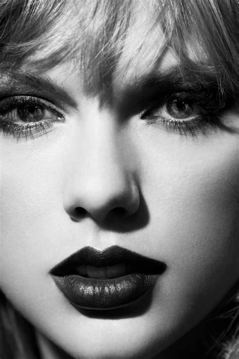 Taylor Swift Black And White Singer American Reputation ♥️😍