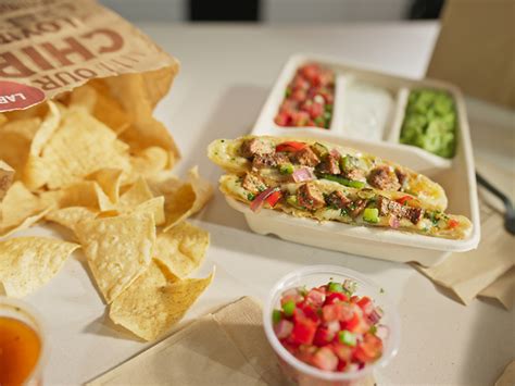 Chipotle Partners With DoorDash For 20 000 Quesadilla Giveaway On