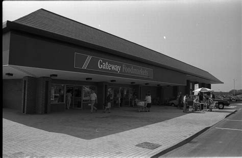 Back To The S Gateway Supermarket Opens In Hinckley Times