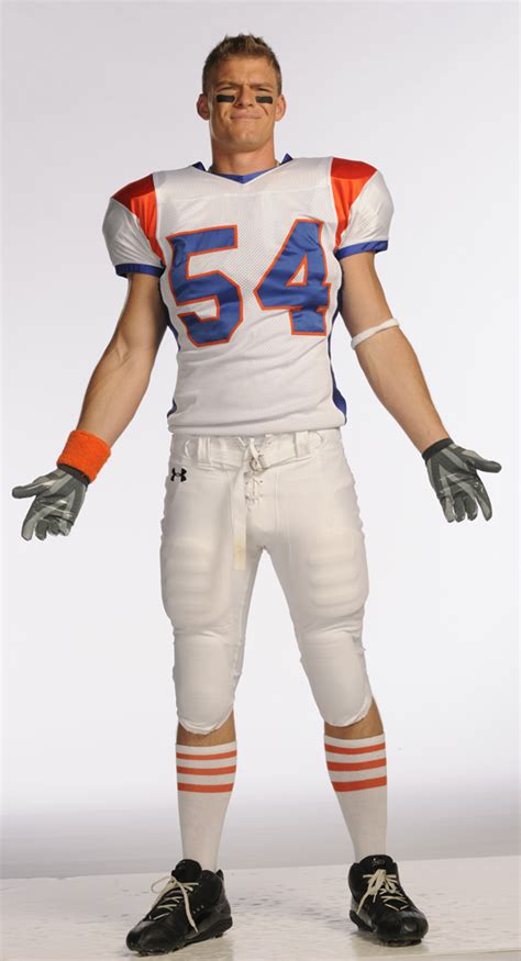 Bms - Promotional Photos - Season - Blue Mountain State Thad Castle - 539x995 Wallpaper - teahub.io