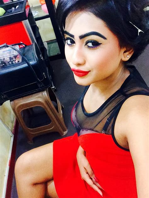 Sri Lankan Hot Girls