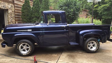 1960 Ford F-100