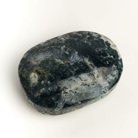 Купить настоящие галтованные камни из редких минералов по приемлемой ...