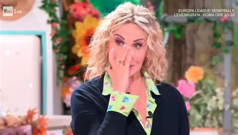 Dramma Antonella Clerici Tragico Lutto A Poche Ore Dalloperazione