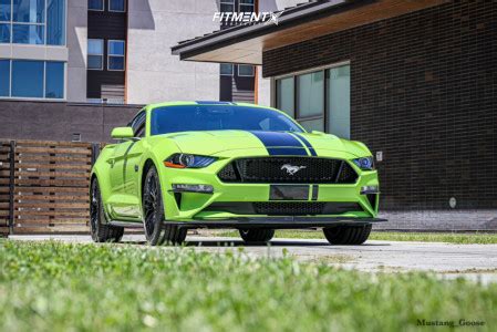 2020 Ford Mustang GT With 20x9 XXR 571 And Vercelli 255x35 On Stock