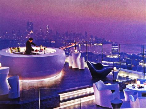 Aer The Rooftop Lounge At The Four Seasons Hotel In Mumbai India