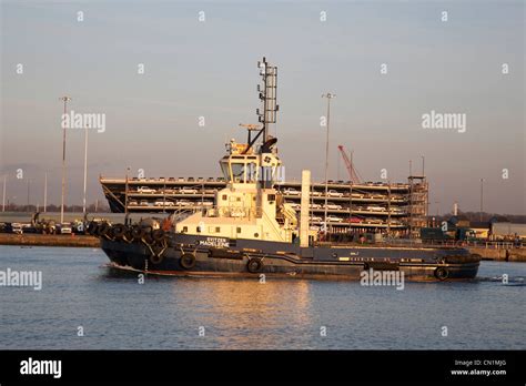 Tug Boat In Southampton Dock England Uk Stock Photo Alamy