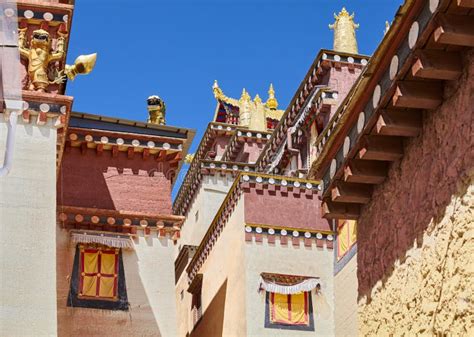 Architecture of Songzanlin Tibetan Monastery Stock Photo - Image of culture, buddhist: 9224416