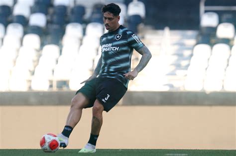 Refor Os Tiago Nunes Relaciona Jogadores Para Estreia Do