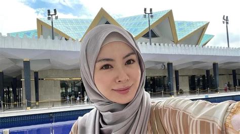 Ayana Jihye Moon Kenang Perjalanan Menyentuh Jadi Mualaf Bangkit Dari