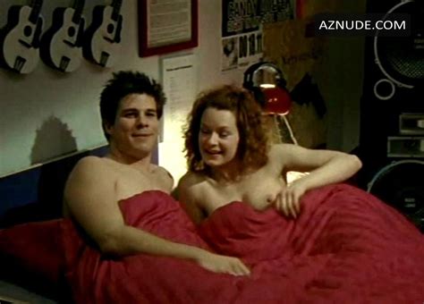 OBEN OHNE NUDE SCENES AZNude
