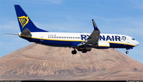 EI GSG Ryanair Boeing 737 8AS WL Photo By Rafal Pruszkowski ID