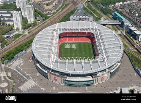 Highbury Stadium High Resolution Stock Photography And Images Alamy