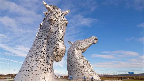 The Kelpies, Scotland - Sculpture by Andy Scott - Stable Express