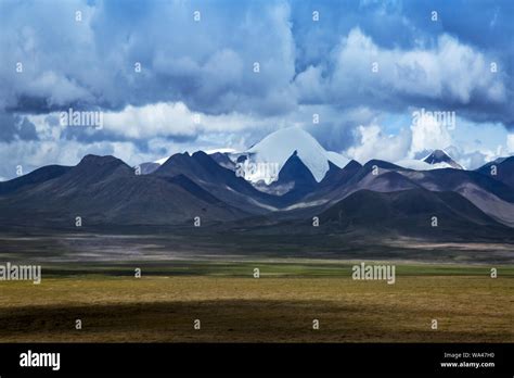 Tibet Grassland Scenery Stock Photo Alamy
