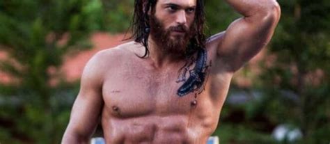 Can Yaman Si Prepara Per Sandokan Parla Kabir Bedi Sono Sicuro Che