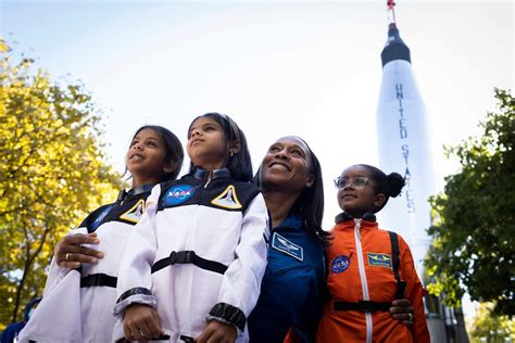 New York Hall Of Science Stem Career Expo — Être Girls