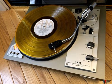 PENDING Akai AP 207 Fully Automatic Direct Drive Turntable In